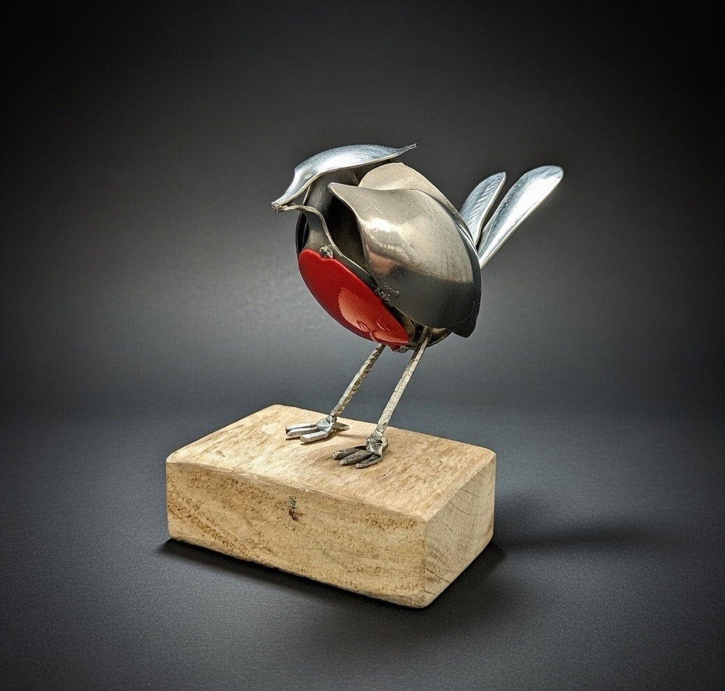 Robin Sculpture